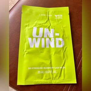 NEW WITH TAGS - I DEW CARE - UN-WIND - De-Stressing Mugwort Leaf Mask